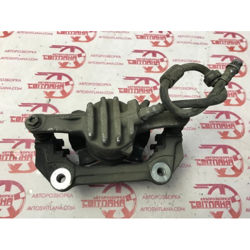  Супорт передний правый Renault Trafic III 2014-2021 410013477R